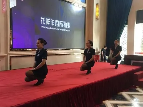 靜默歸心 當(dāng)星級(jí)物業(yè)管家的禮儀，成為城市生活的詩(shī)意注腳